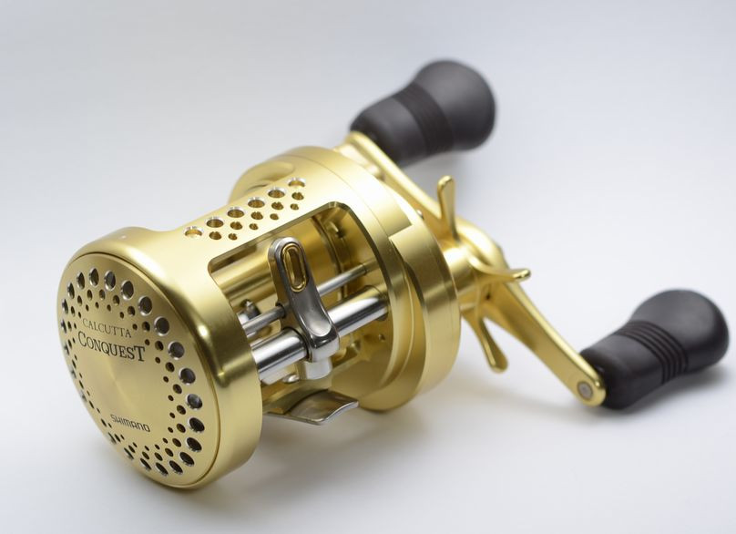 Shimano Calcutta Conquest 200 Bait Casting Fishing Reel Spinning From Japan 